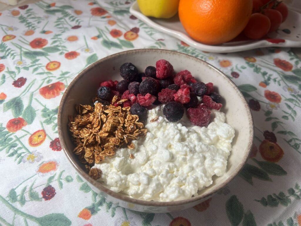 Mit egyél két étkezés között? 40+ egészséges kisétkezés ötlet a mindennapokra